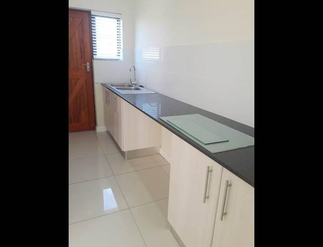 3 BEDROOM TOWNHOUSE RENTED IN LORRAINE